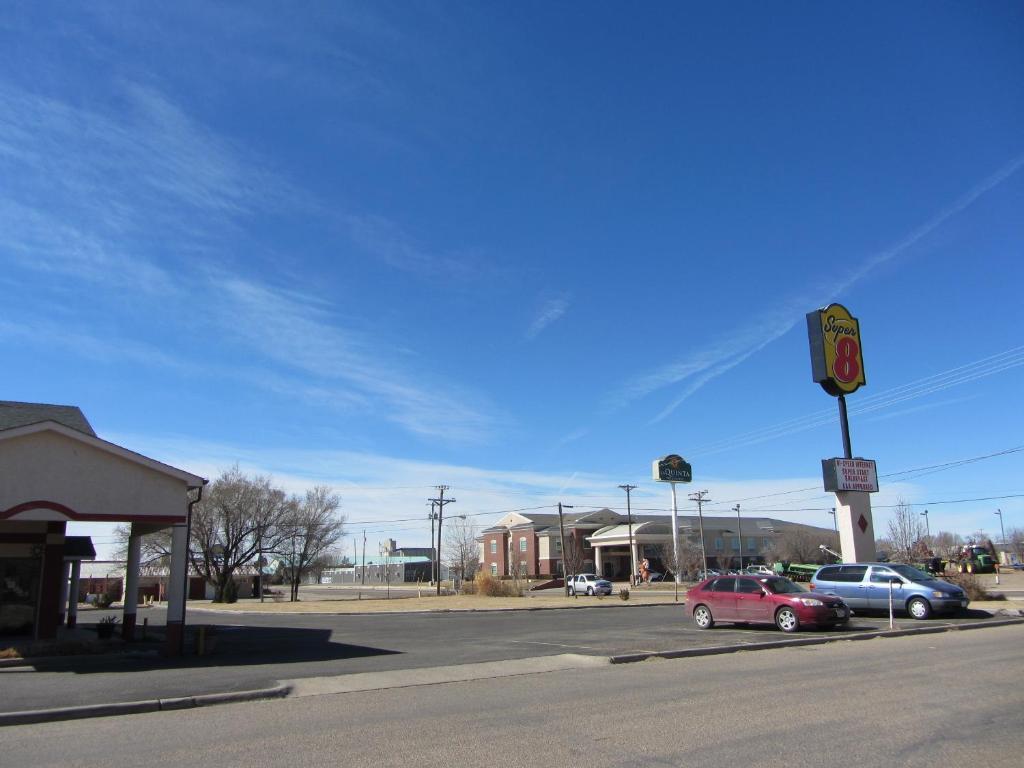 Super 8 By Wyndham Dalhart Motel Bagian luar foto